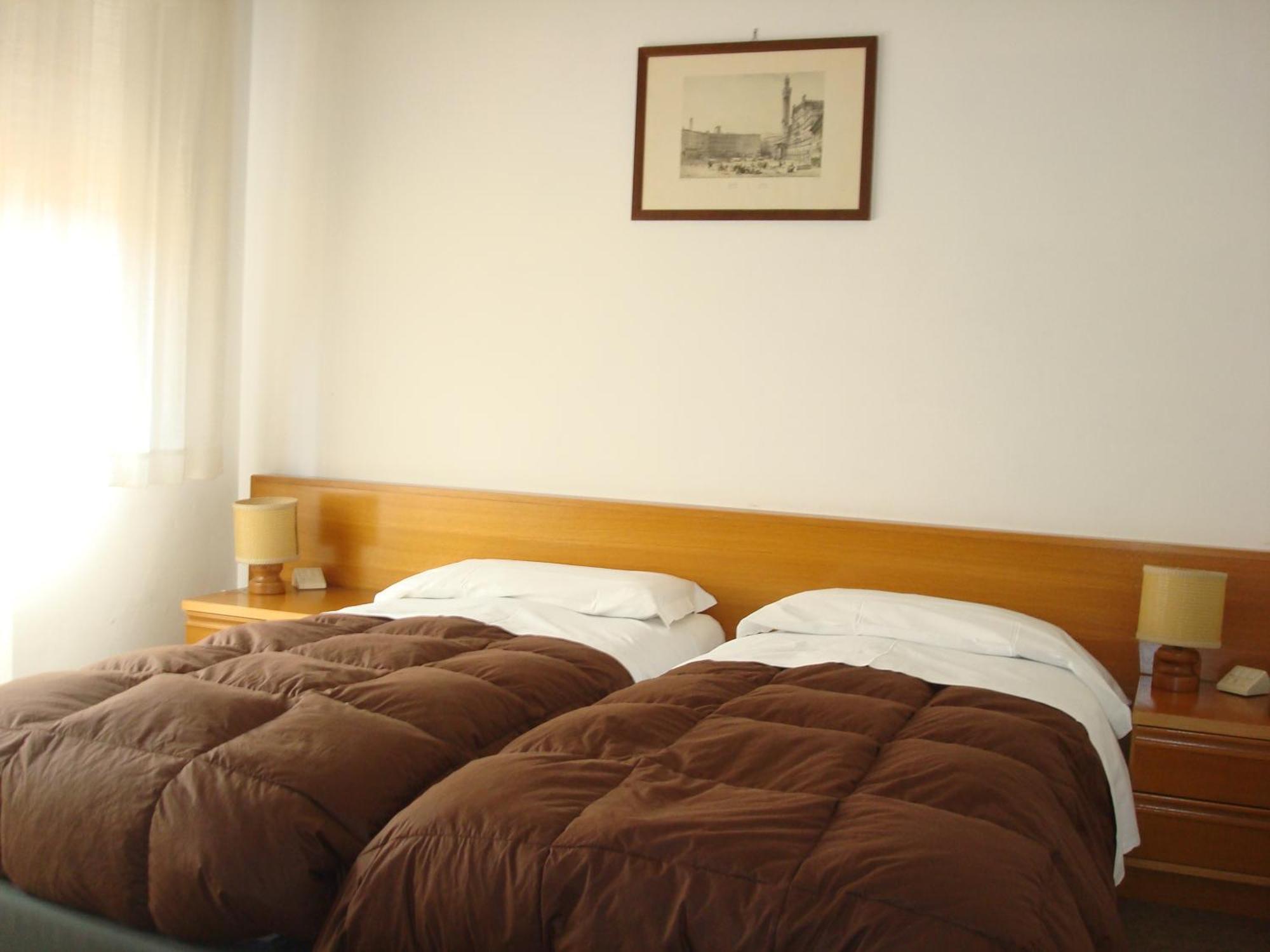 Albergo La Sfinge Chiusi Exterior photo