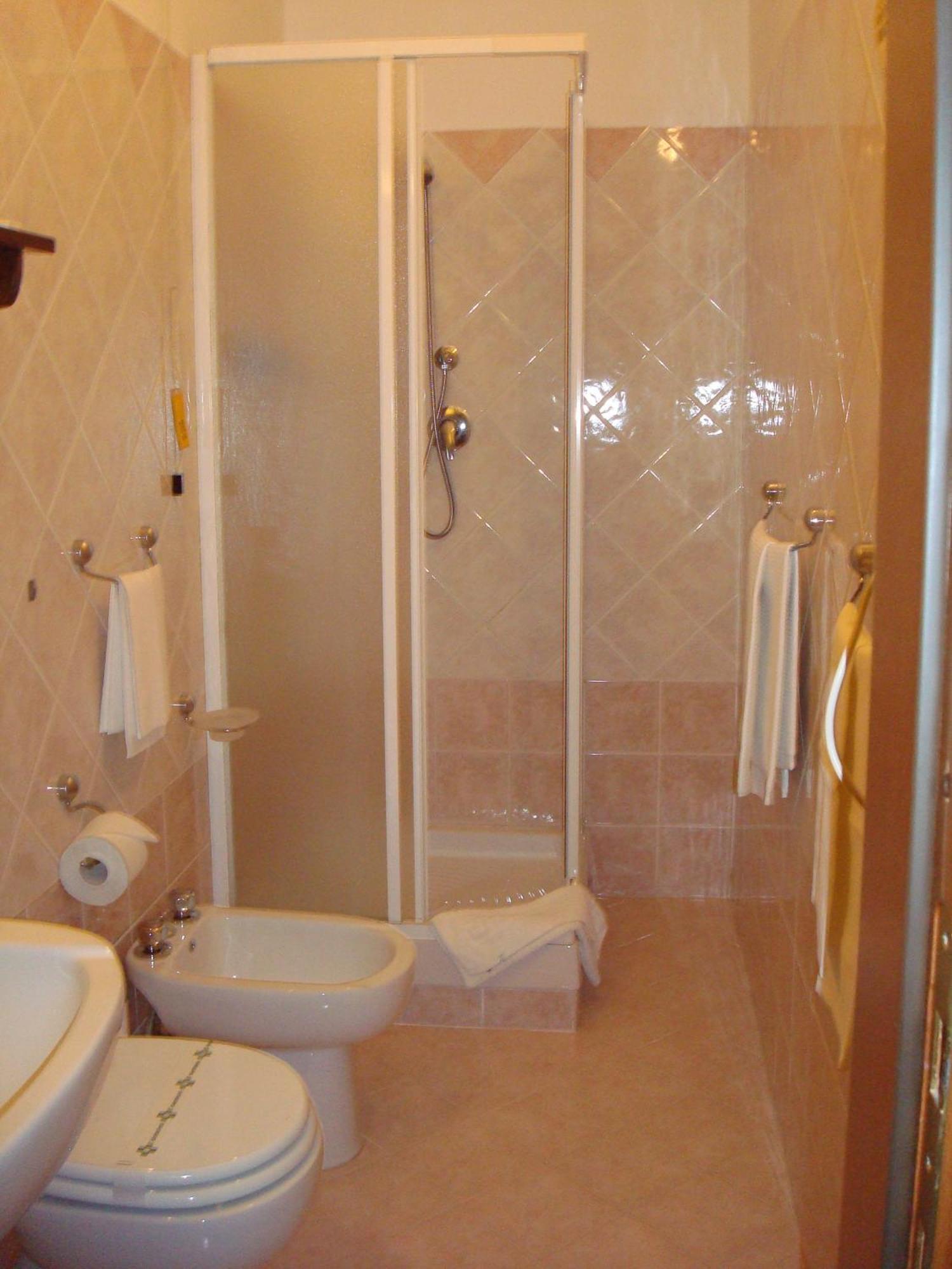 Albergo La Sfinge Chiusi Exterior photo